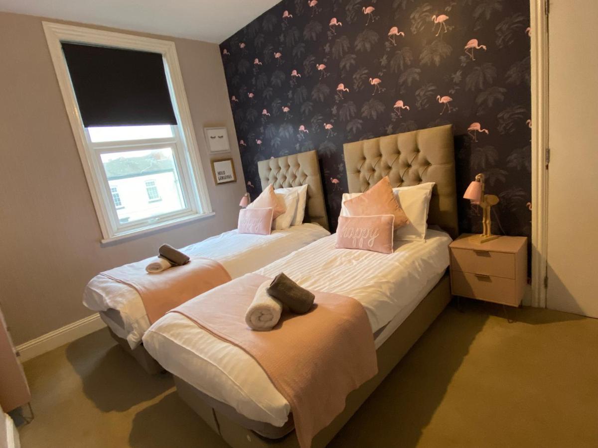 Abode - The Cinema House Ferienhaus